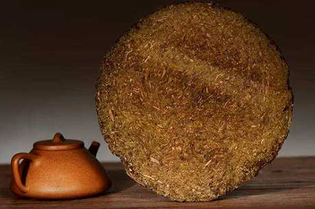 喝了两天红茶，脸上出现了斑点。为什么喝红茶会出现斑点？