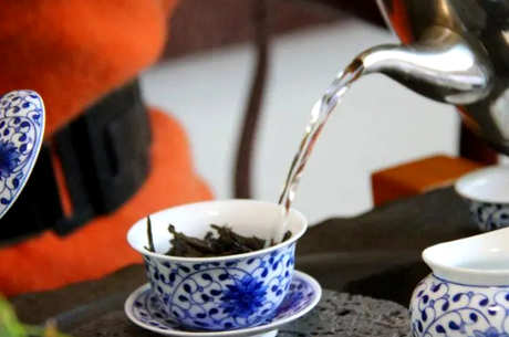 如何泡大红袍茶？