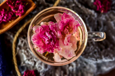 十大排毒养颜花茶排名，喝这些花茶让你活得越来越年轻