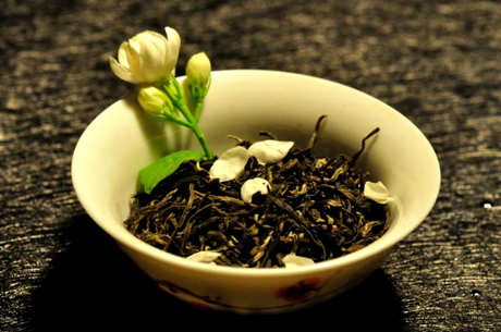 十大排毒养颜花茶排名，喝这些花茶让你活得越来越年轻