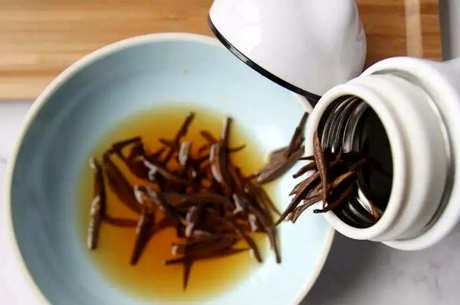 如何利用泡过的茶