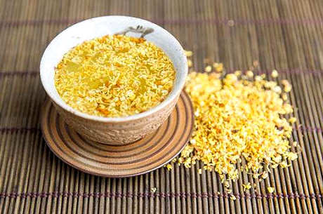 蒲公英泡水喝八种搭配，菊花茶可以降火杀菌