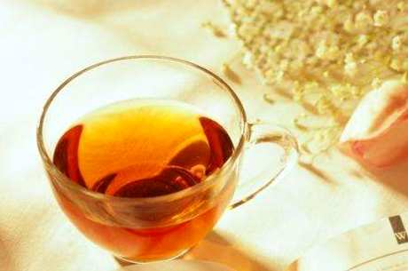 50岁女性喝红茶好，绿茶好