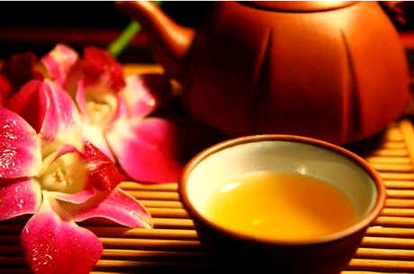 女性长期饮用红茶对身体有好处吗？长期饮用红茶的女性有什么变化？