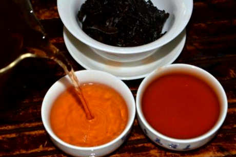 喝乌龙茶或普洱茶减肥效果更好（可以降低血脂和油腻）