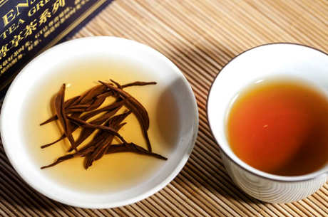 长期喝黑乌龙茶会怎么样？可以减肥保养皮肤。