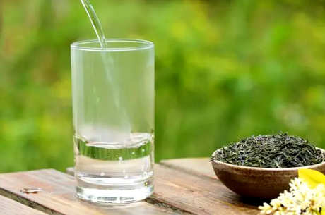 如何泡雨花茶？