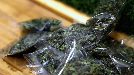 怎样辨别新茶和陈茶？