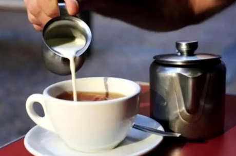 泡好的红茶可以直接加牛奶吗？