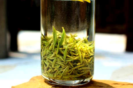毛尖茶的酿造方法