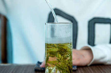 如何泡西湖龙井茶？