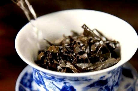 制作福鼎白茶的方法
