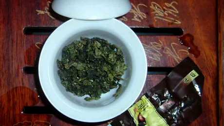 泡铁观音用多少度水？