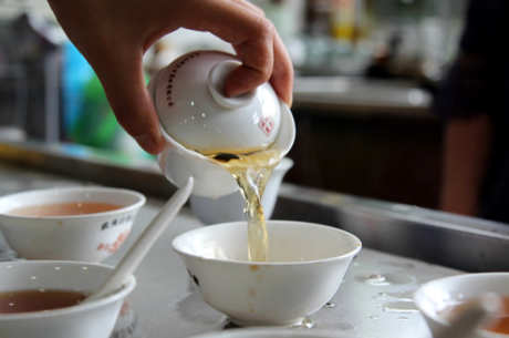 正确冲泡水仙茶
