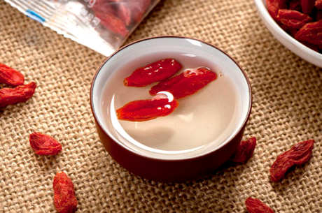 枸杞泡茶有什么作用和功效？