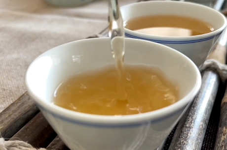 为什么普洱茶这么碎？