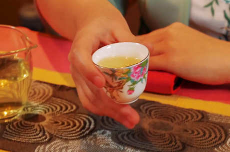 如何选择茉莉花茶？
