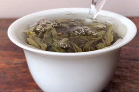瓷茶具适合冲泡什么茶？