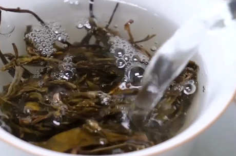 为什么普洱茶越老越好？