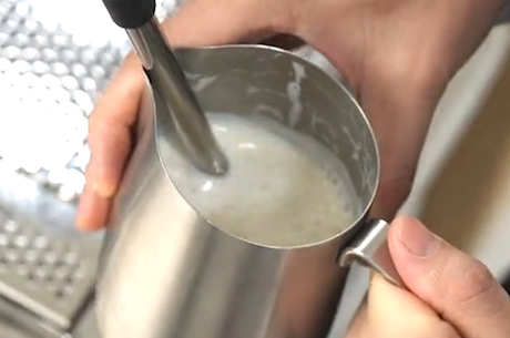 打奶泡的正确姿势