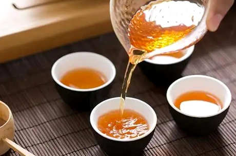 冲泡调节红茶水温