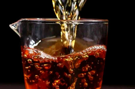 为什么红茶要用85度的水？