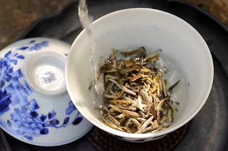泡茉莉花茶的水温