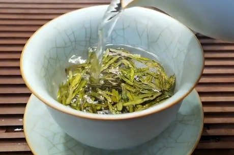 正确冲泡龙井茶的方法