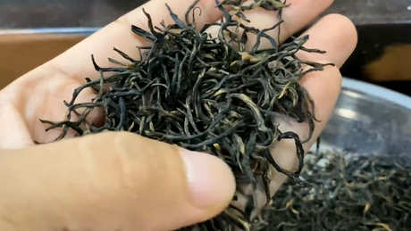 红茶是酸性还是碱性？