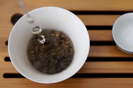 六种茶的颜色差异