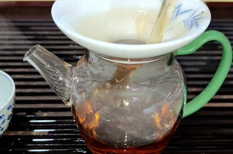 六种茶的颜色差异