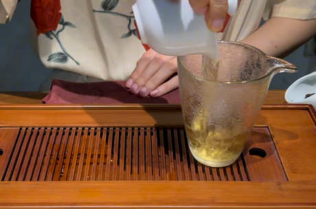 六种茶汤的颜色