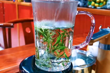 雀舌不同于峨眉雪芽