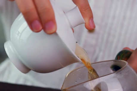 什么季节适合喝岩茶？