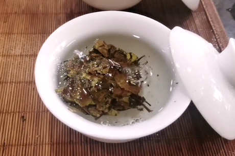 女人喝白茶吗？