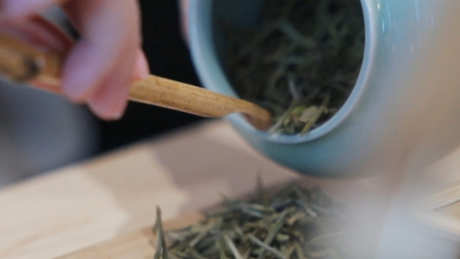 泡茶的第一泡要倒掉吗？
