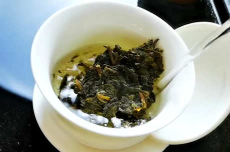 铁饼茶是什么意思？