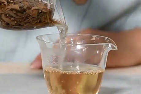 铁饼茶是什么意思？