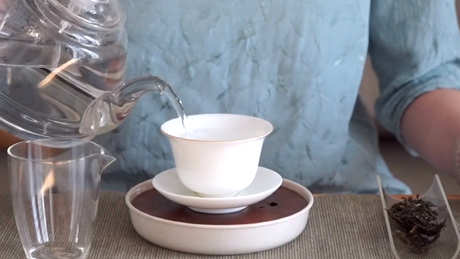 正确饮用生普洱茶