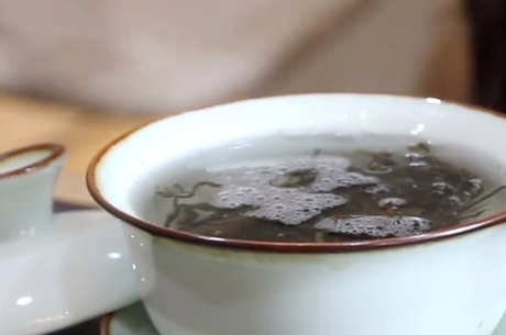 正确饮用生普洱茶