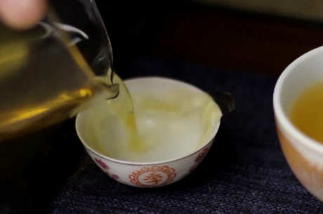 泡白茶步骤