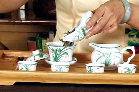 如何泡发白牡丹茶