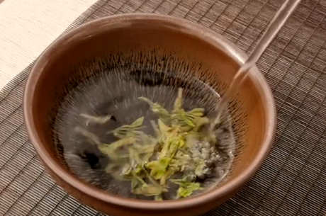 龙井茶第一泡要倒掉吗？