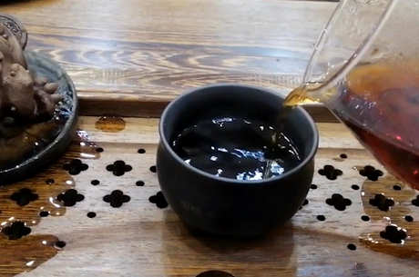 为什么普洱茶苦？