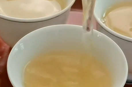 大红袍用多少度的水泡？