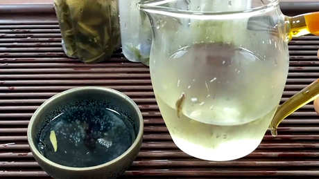 冷萃茶的做法