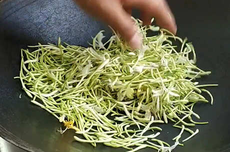 如何制作金银花茶？