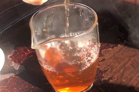 泡岩茶的正确方法