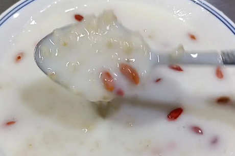 正确浸泡牛奶燕麦片的方法