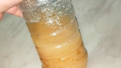 蜂蜜适合多少度的水冲泡？